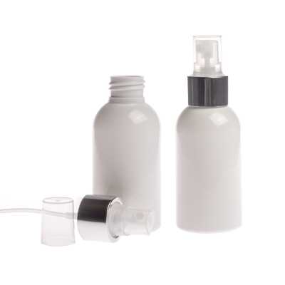Plastová láhev bílá, průhledný sprej, stříbrná lesklá obruč, 150 ml