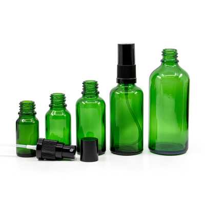 Skleněná lahvička, zelená, černý rozprašovač, černý vršek, 30 ml